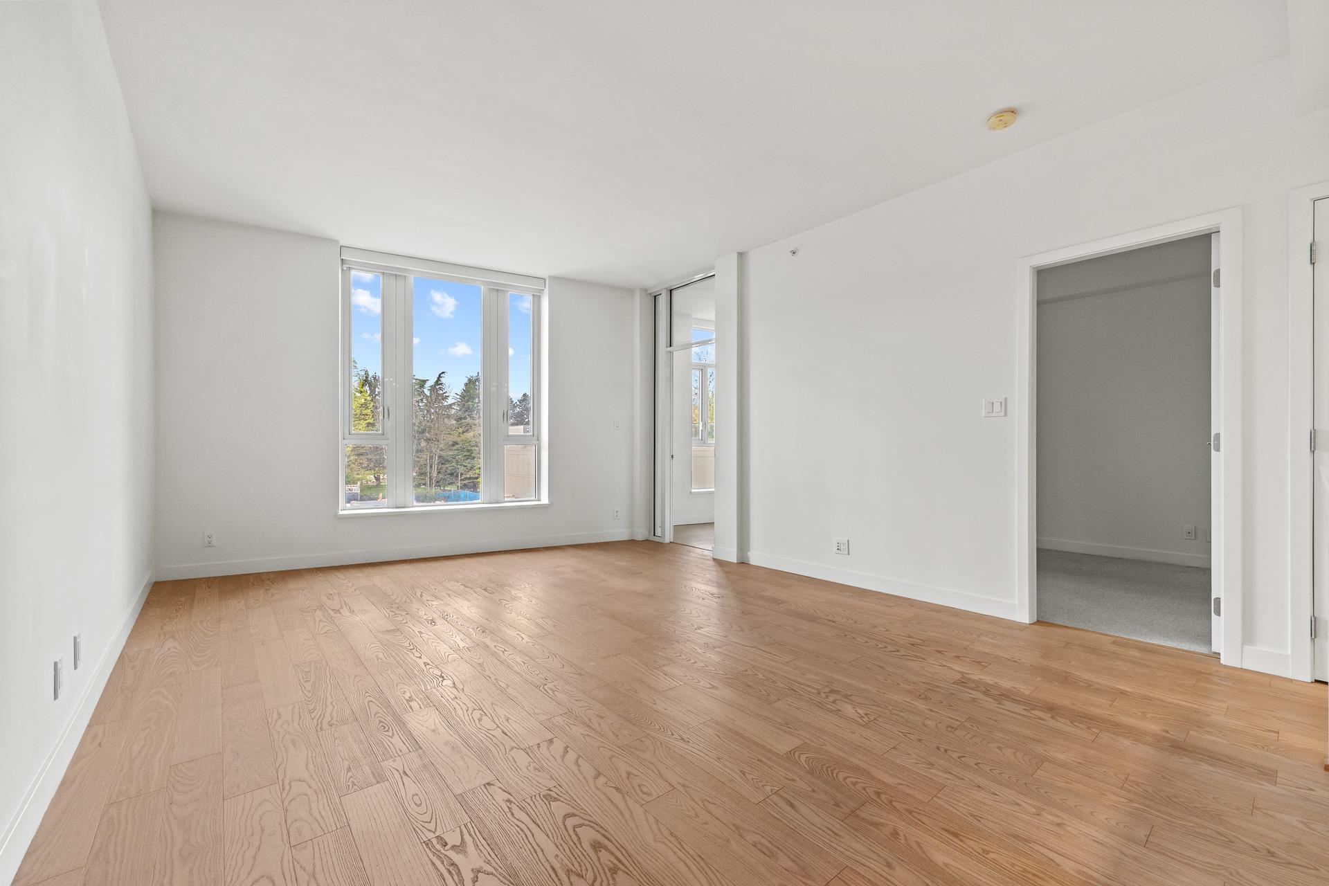 7333 Murdoch Avenue 301