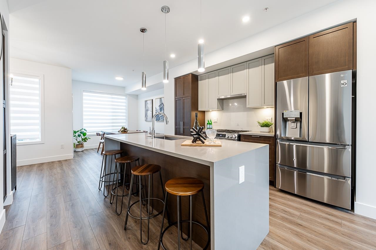 20763 76 Avenue 13