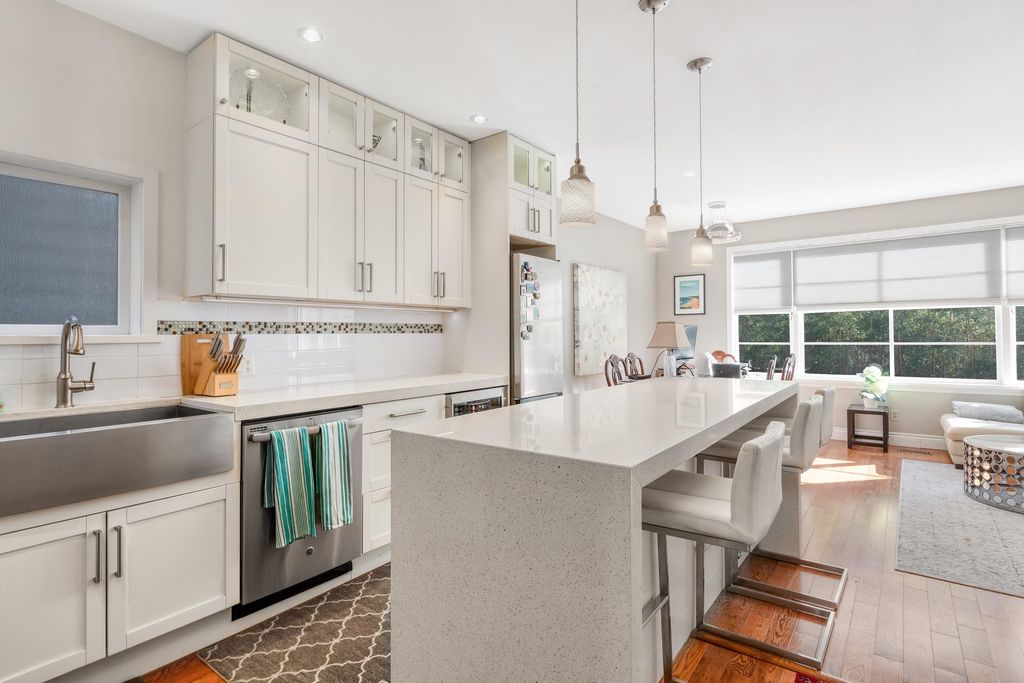 listing image 1105685897190125195