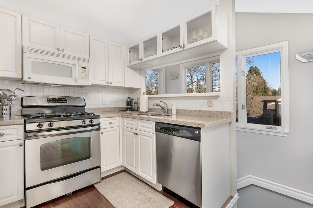 listing image 1101388273165586812
