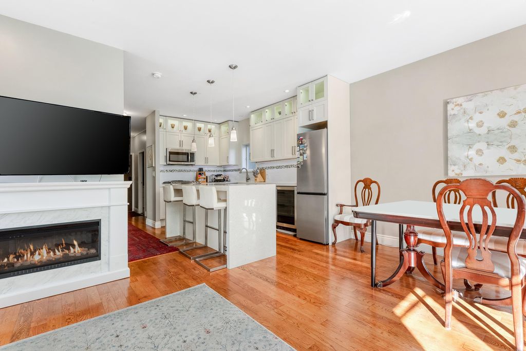 listing image 1103723705865732774