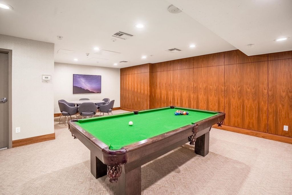 listing image 1102484014501320974
