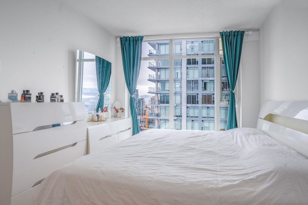 listing image 1109049848114511178