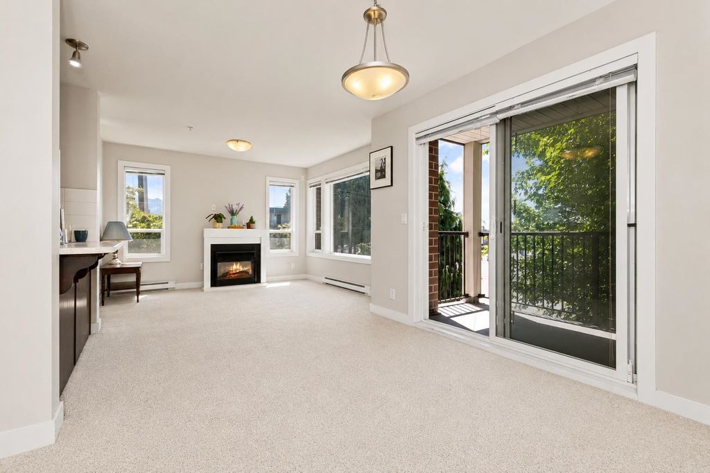 Photo of 9422 Victor Street #206, Chilliwack, BC V2P 0B8 (MLS # R3139543)