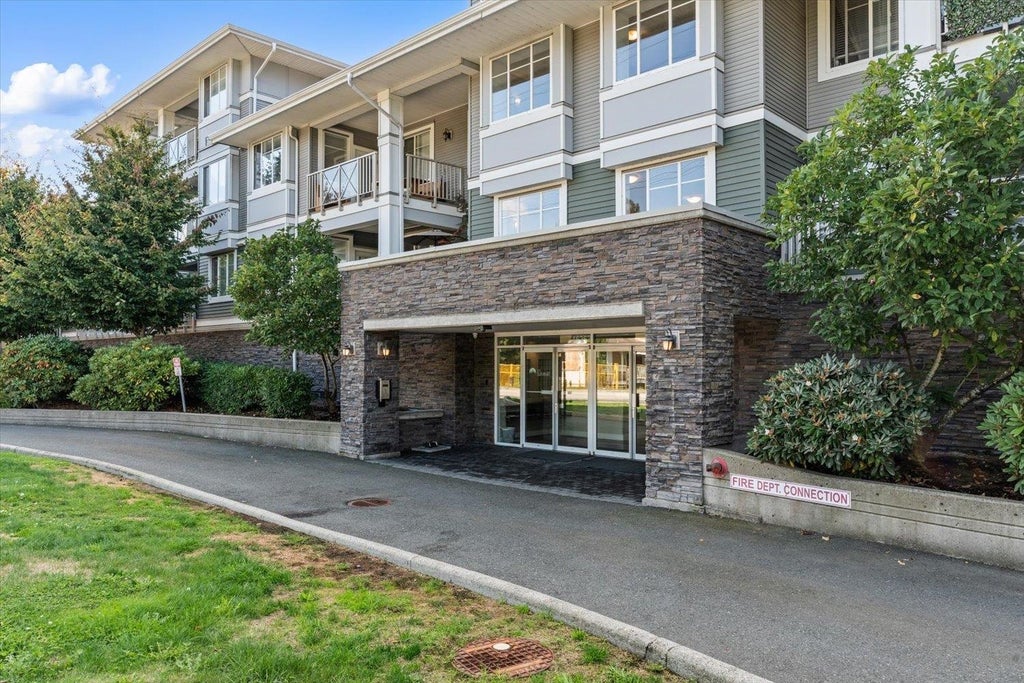 Photo of 46262 First Avenue #223, Chilliwack, BC V2P 0C3 (MLS # R3163324)