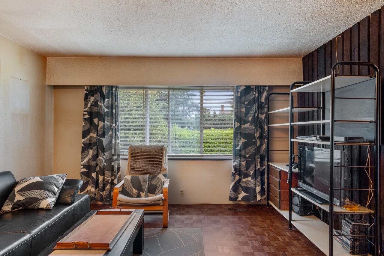 674 Blue Mountain Street