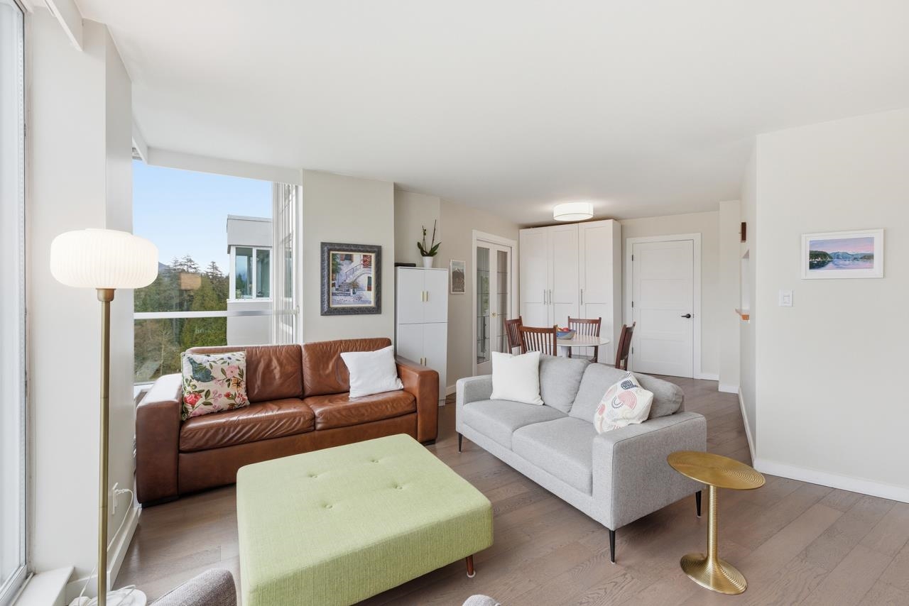 995 Roche Point Drive 1004