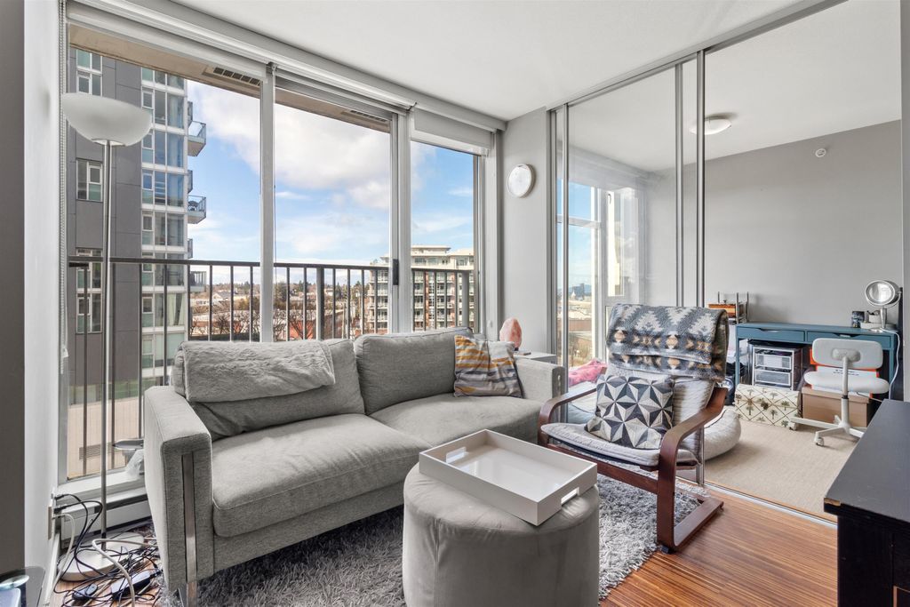listing image 1100018736687575178