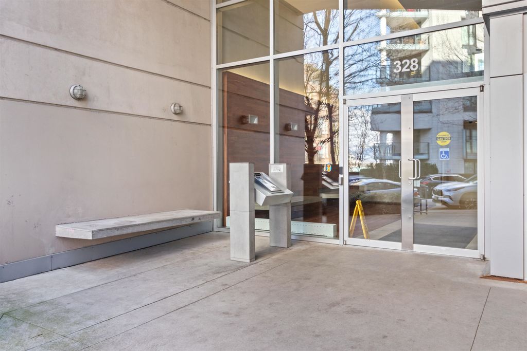 listing image 1101029473869418228