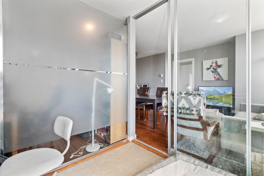 listing image 1108947488222827265