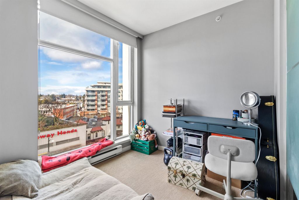 listing image 1106321029869791353