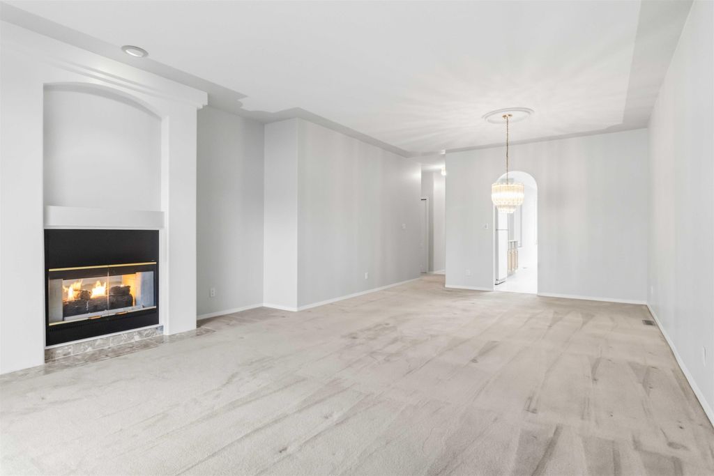 Photo of 46385 First Avenue #112, Chilliwack, BC V2P 1W8 (MLS # R3112224)