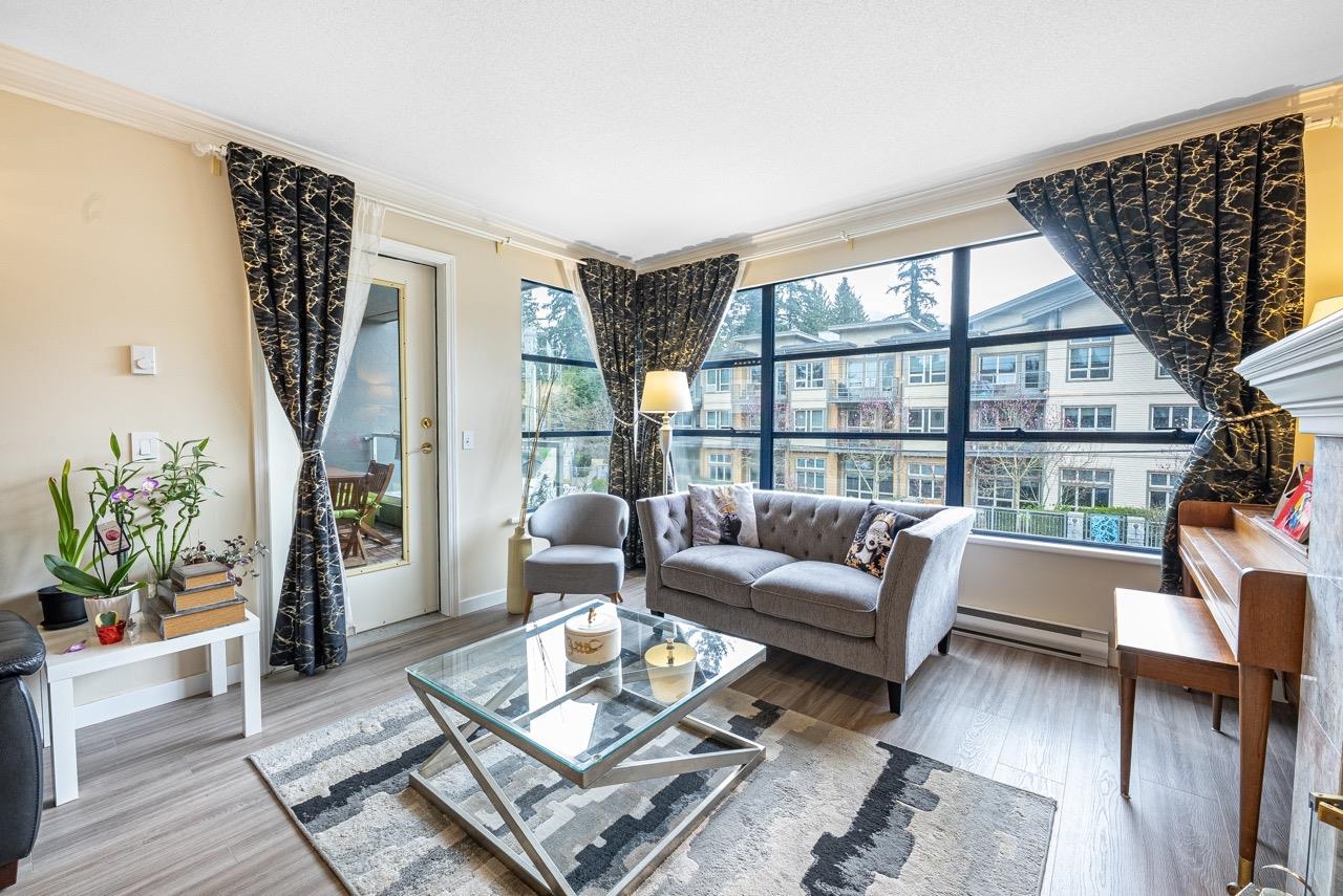 3151 Woodbine Drive 206