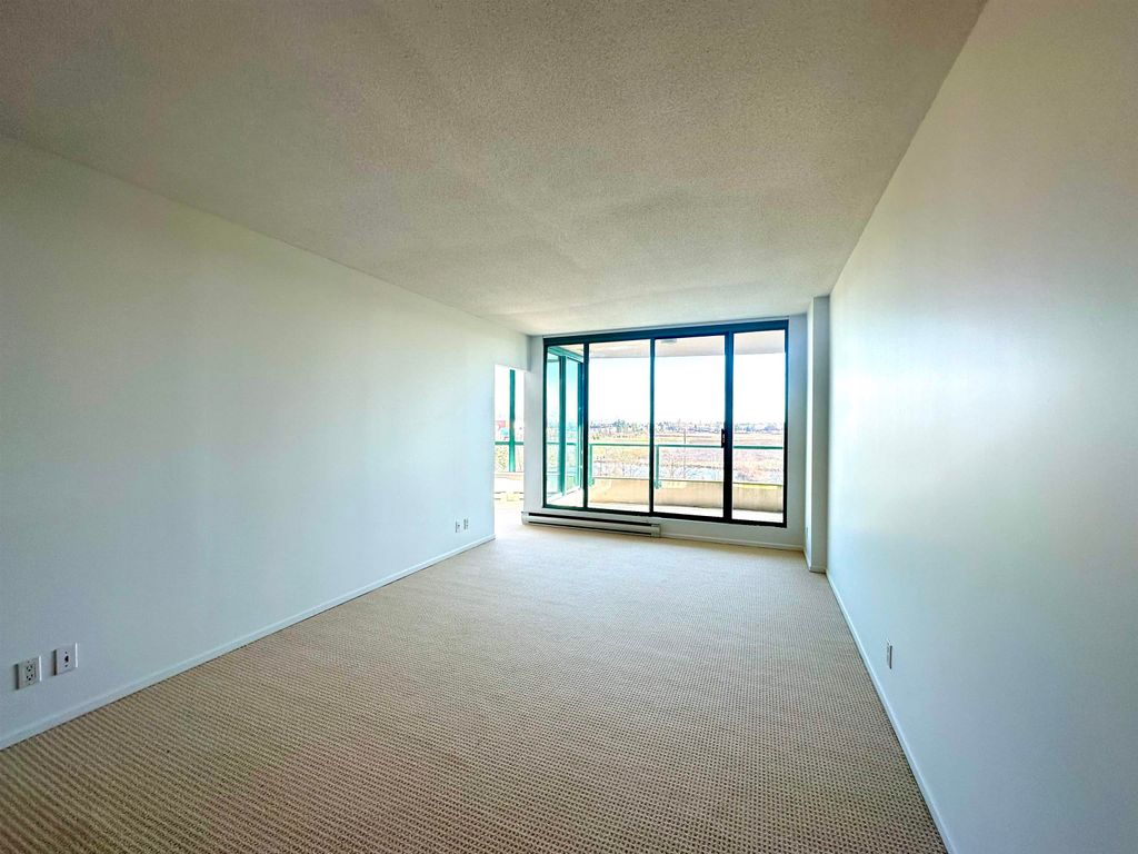 listing image 1104043036101258893
