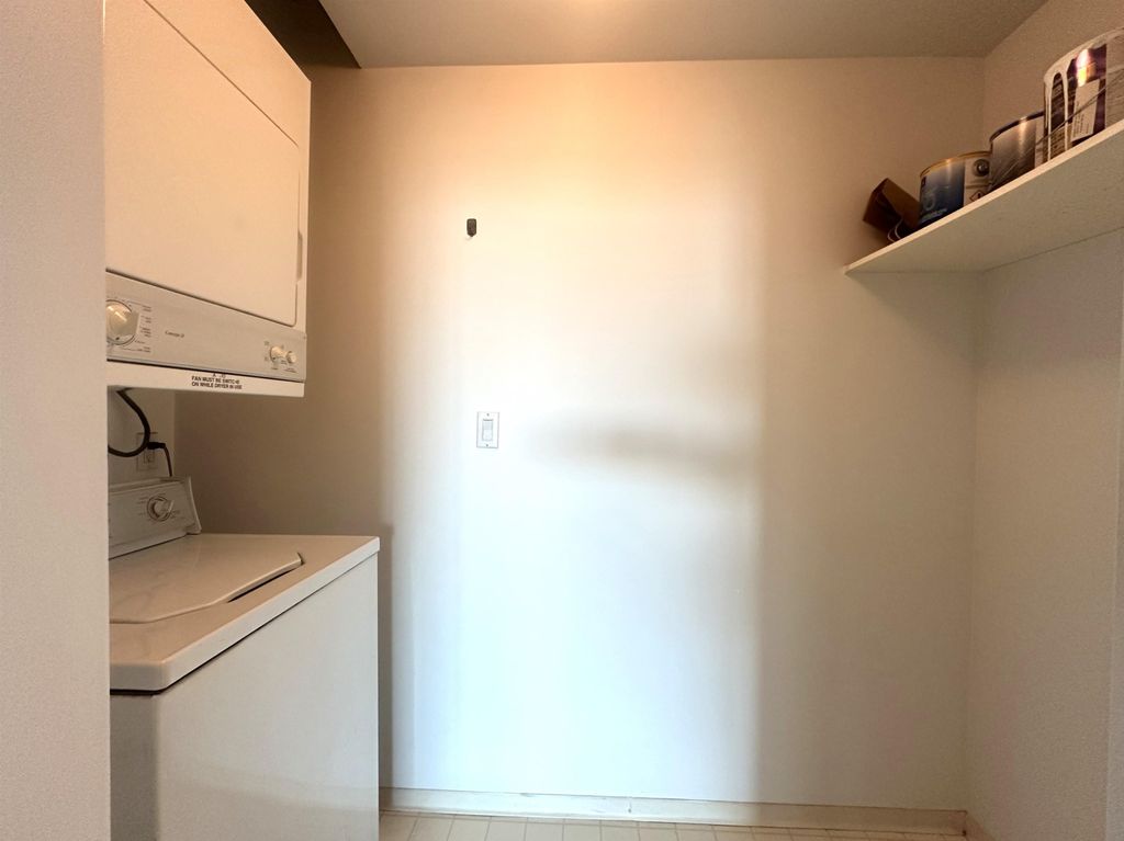 listing image 1104451854019309668