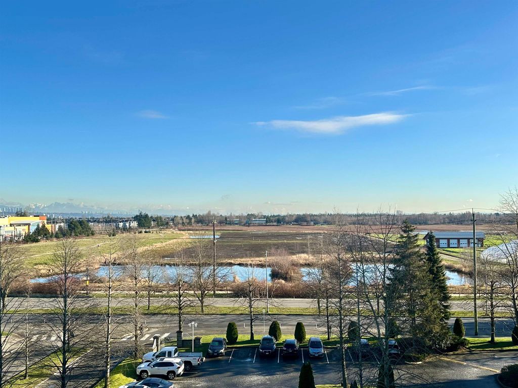 listing image 1108956445145261309