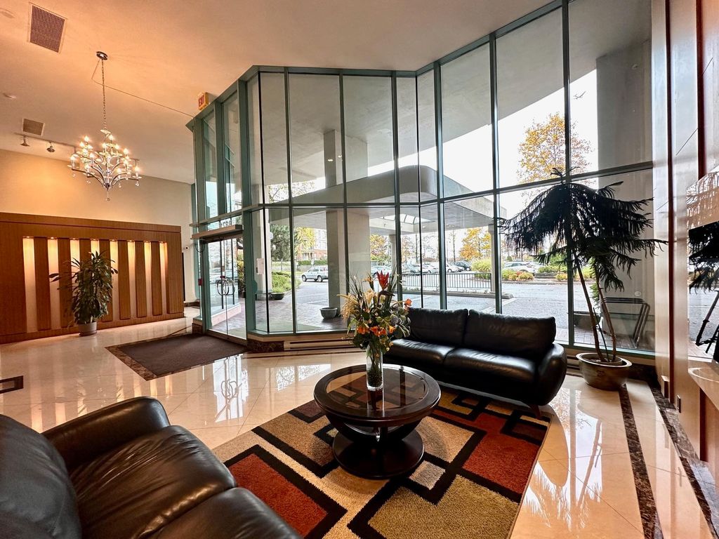 listing image 1101857614234297114