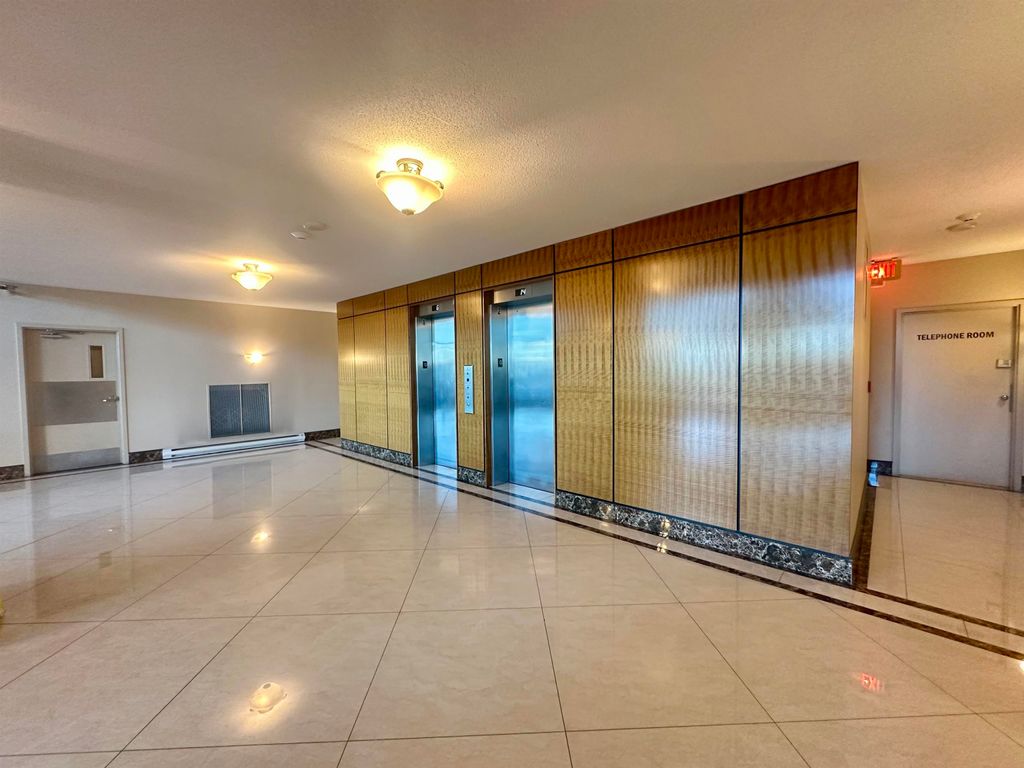 listing image 1102624829649182884