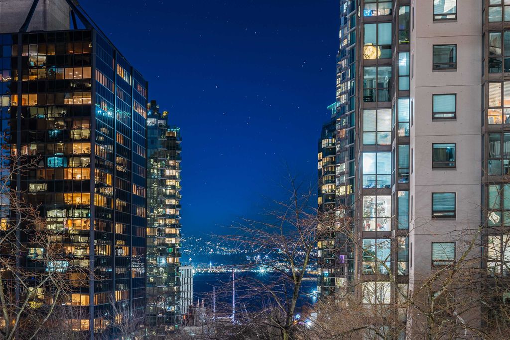 listing image 1104922185195318648