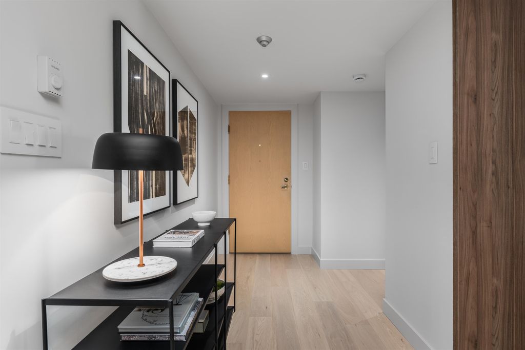listing image 1105403607676526966
