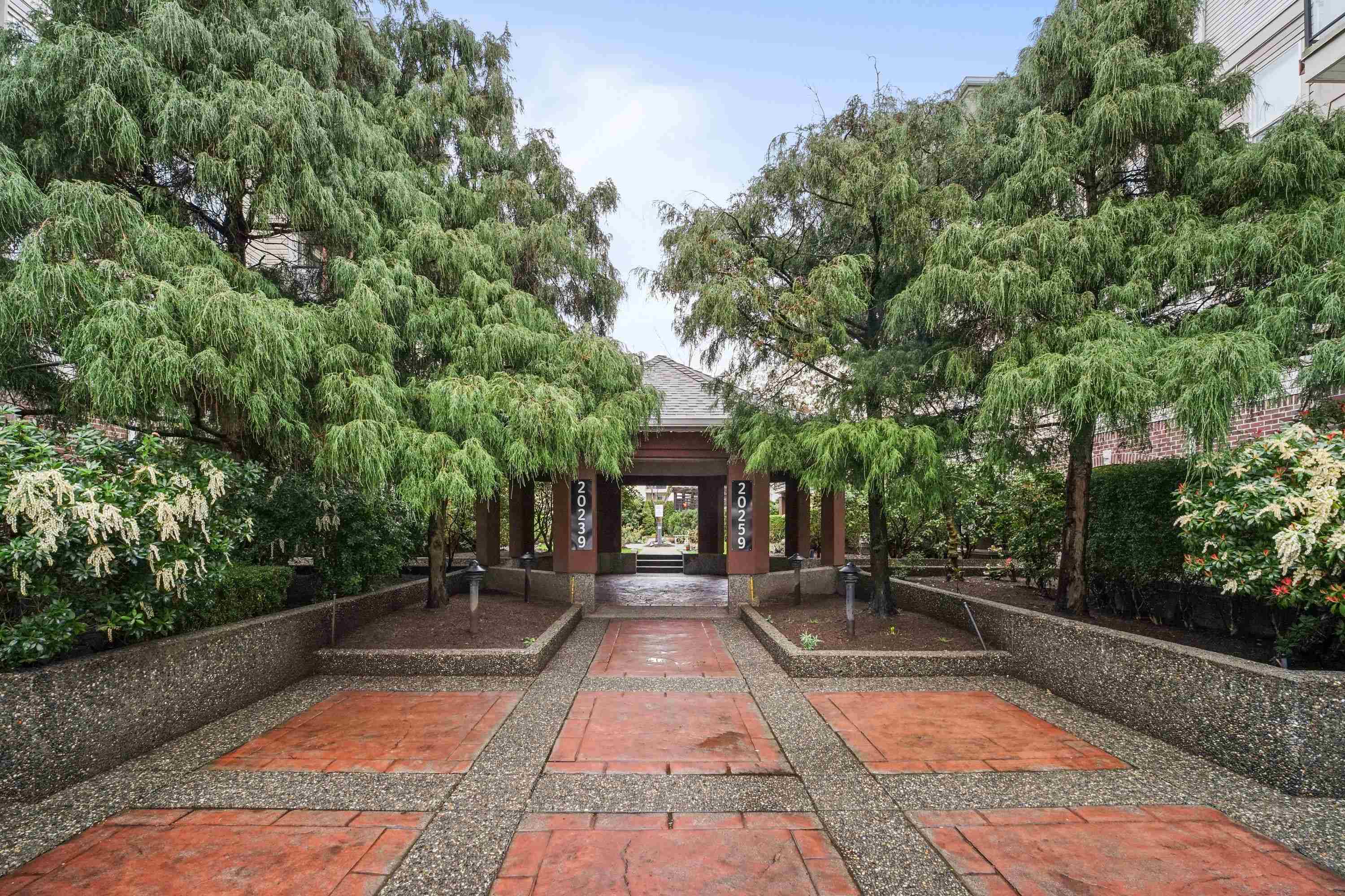 20239 Michaud Crescent 105