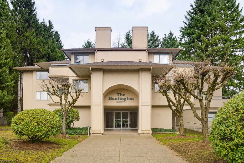 Photo of 33675 Marshall Road #308, Abbotsford, BC V2S 1L4 (MLS # R3126444)