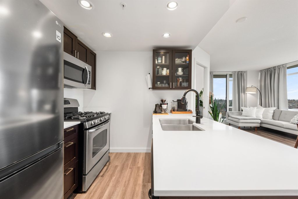 listing image 1106059446181315461