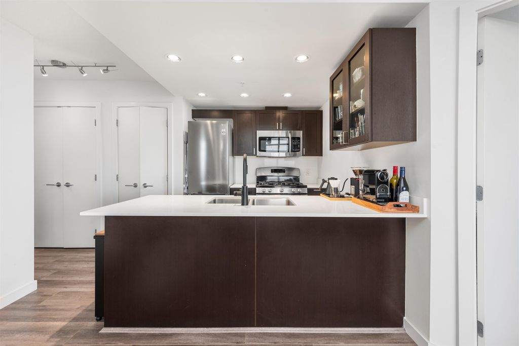 listing image 1103634119678281998
