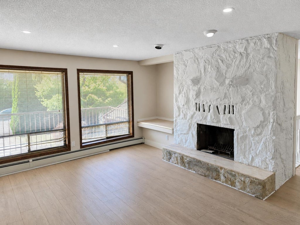 Photo of 8742 Broadway Street, Chilliwack, BC V2P 5V6 (MLS # R3142279)