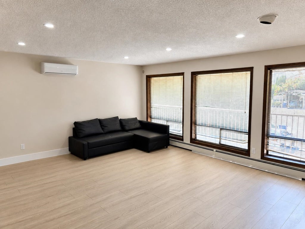 Photo of 8742 Broadway Street, Chilliwack, BC V2P 5V6 (MLS # R3142279)