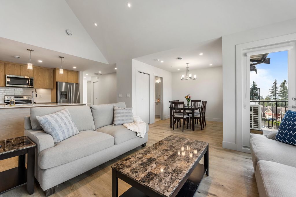 listing image 1105153154841572383