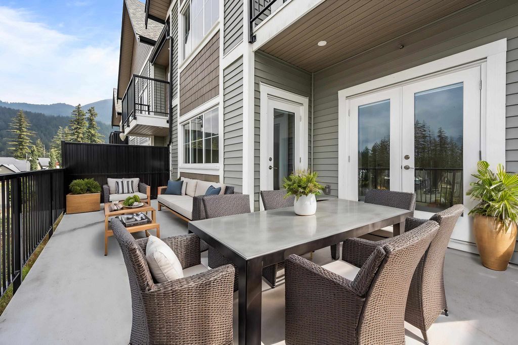 listing image 1106159036750583460