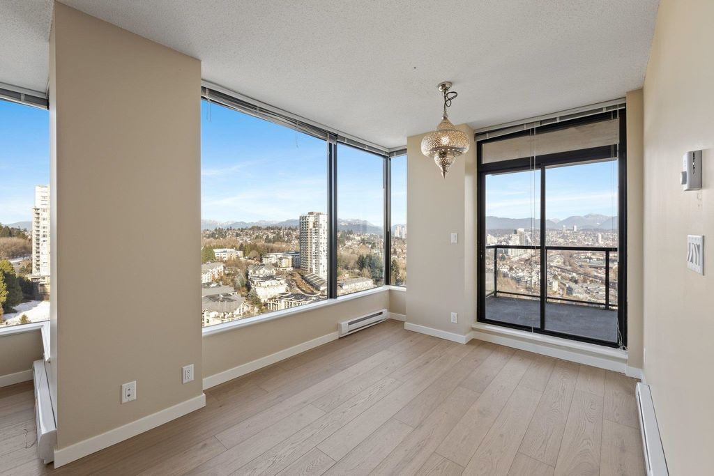 listing image 1104732189465943322