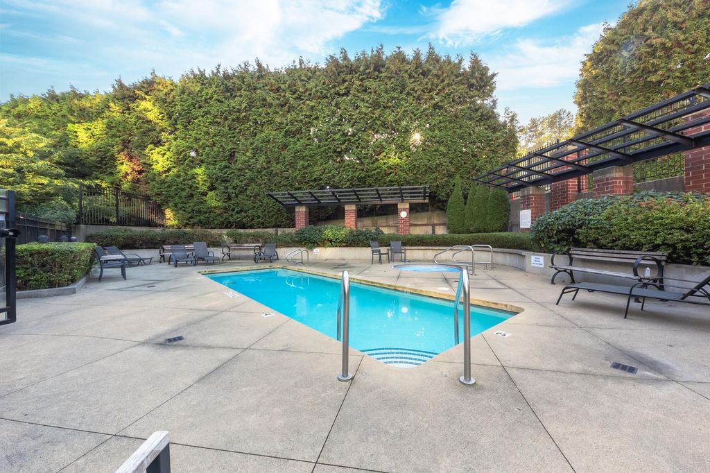 listing image 1109294583627267189