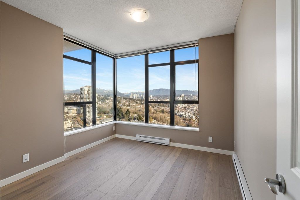 listing image 1104370063881974837