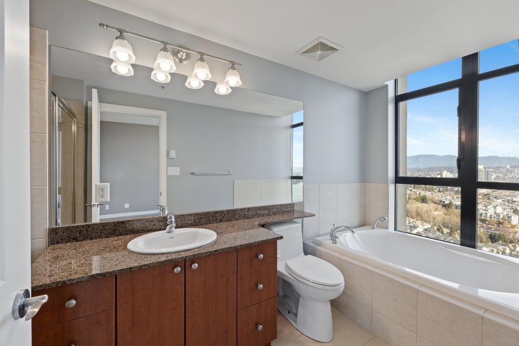 listing image 1100984362767681753