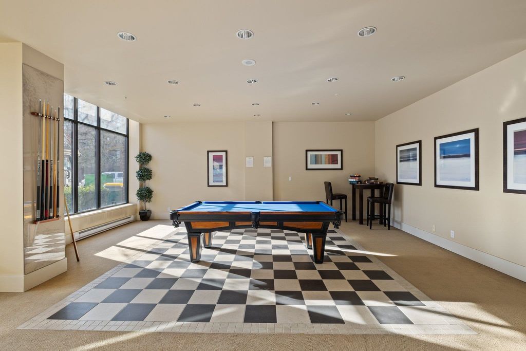 listing image 1104376059496488101