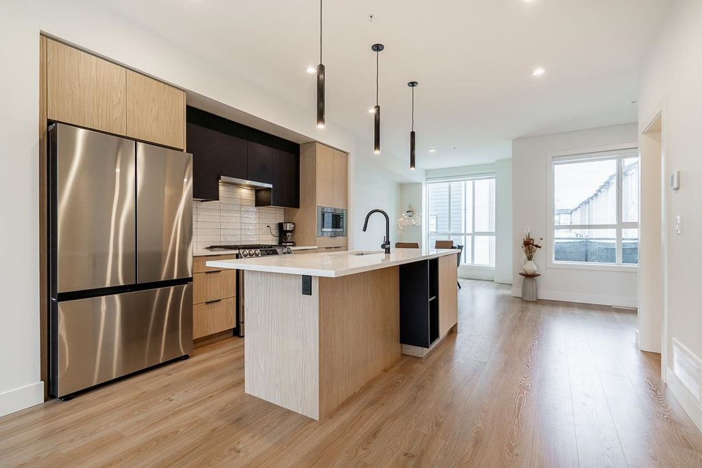 Photo of 7670 207 Street #2, Langley, BC V2Y 3N7 (MLS # R3113841)