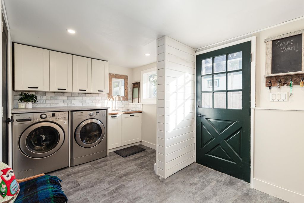listing image 1103576517077362142