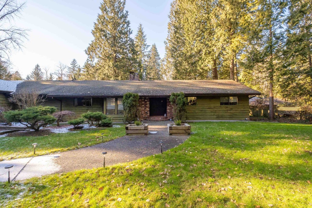 Photo of 12795 Fern Crescent, Maple Ridge, BC V4R 2R7 (MLS # R3172676)