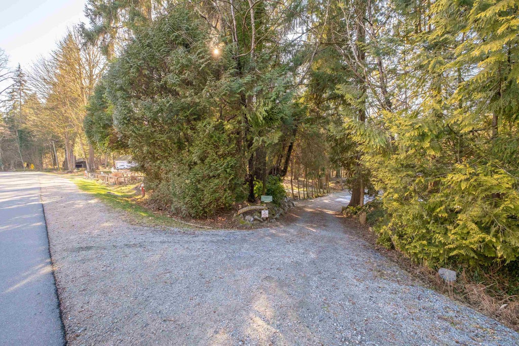 Photo of 12795 Fern Crescent, Maple Ridge, BC V4R 2R7 (MLS # R3172676)