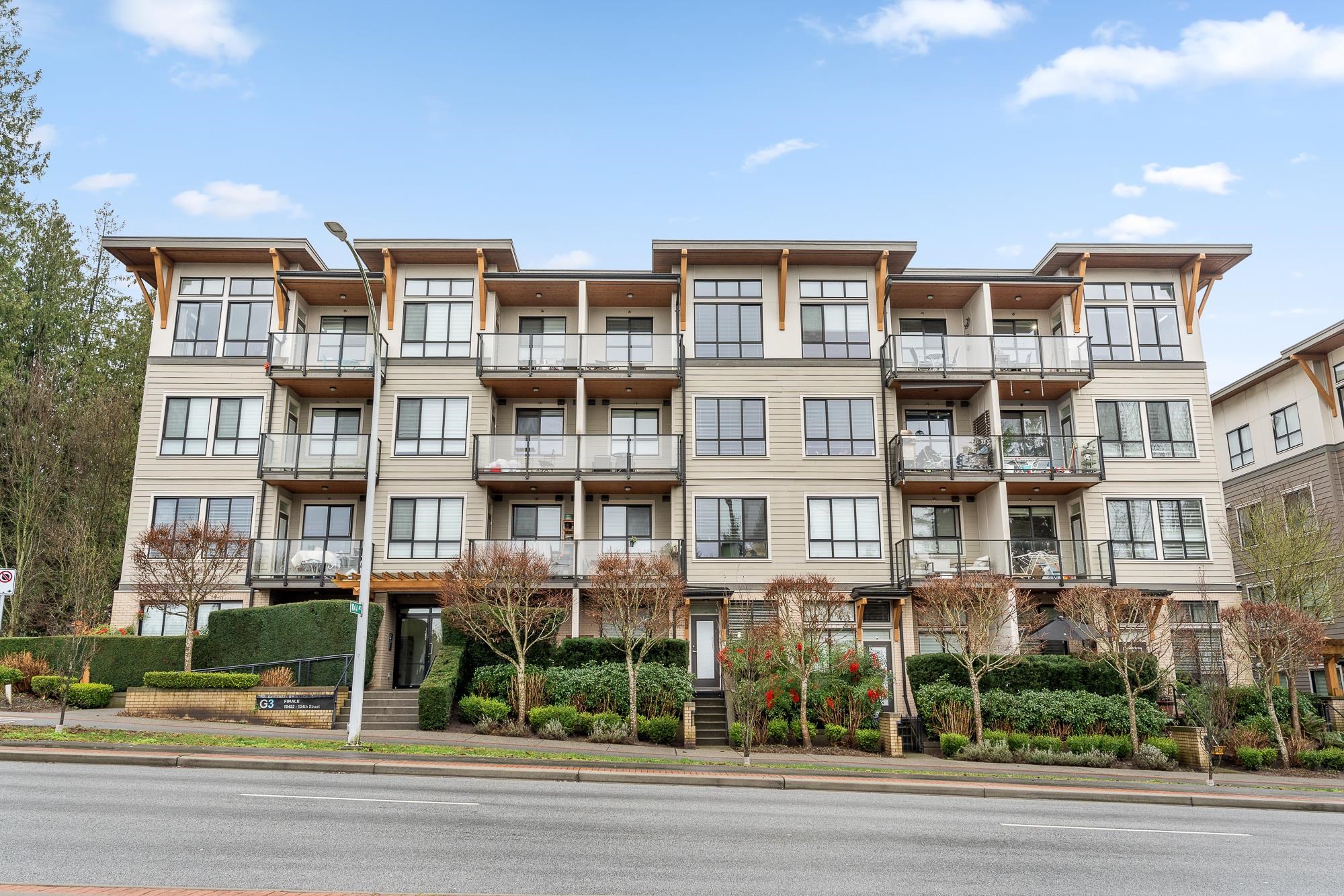 10455 154 Street 103