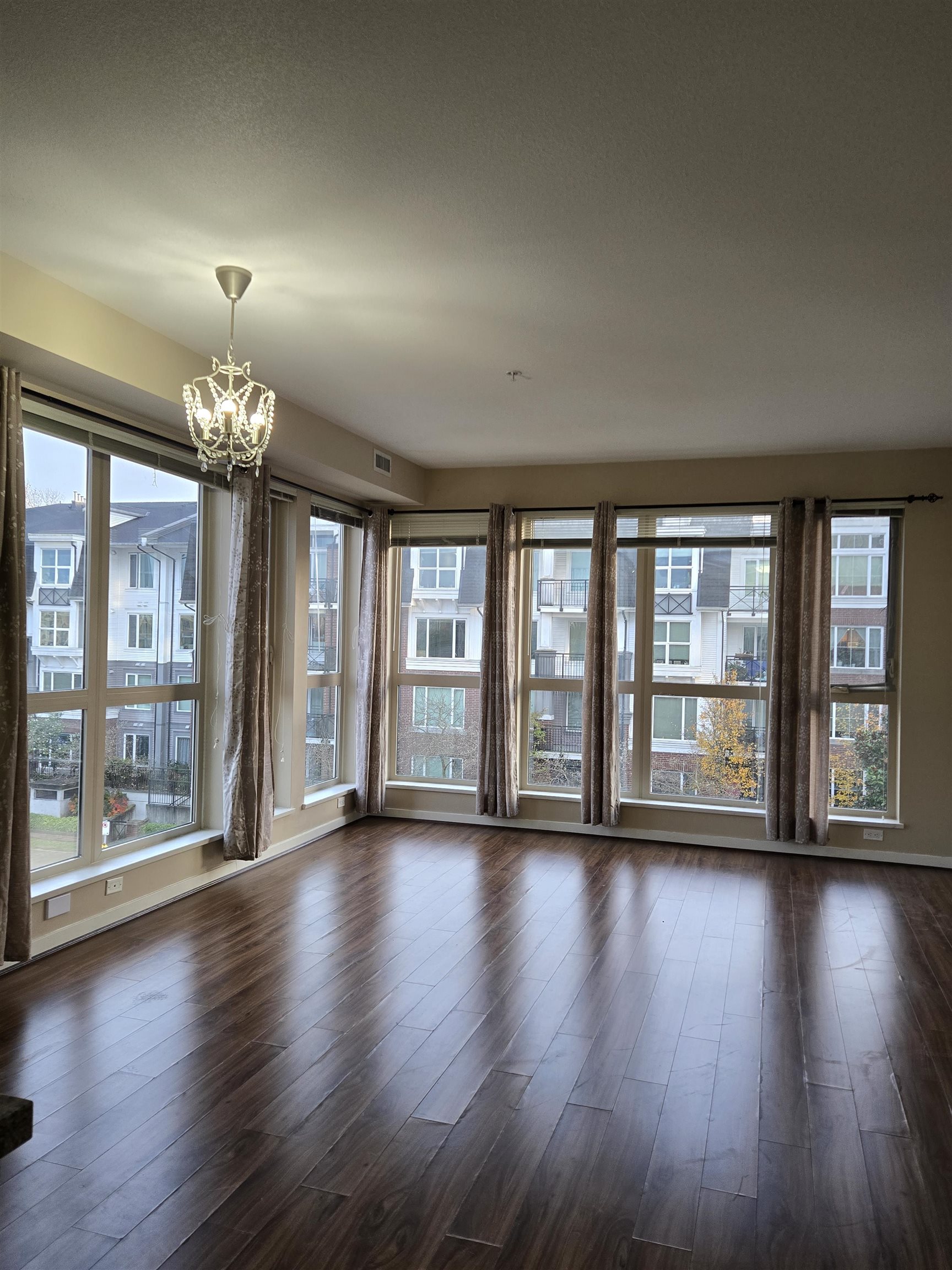 4133 Stolberg Street 385