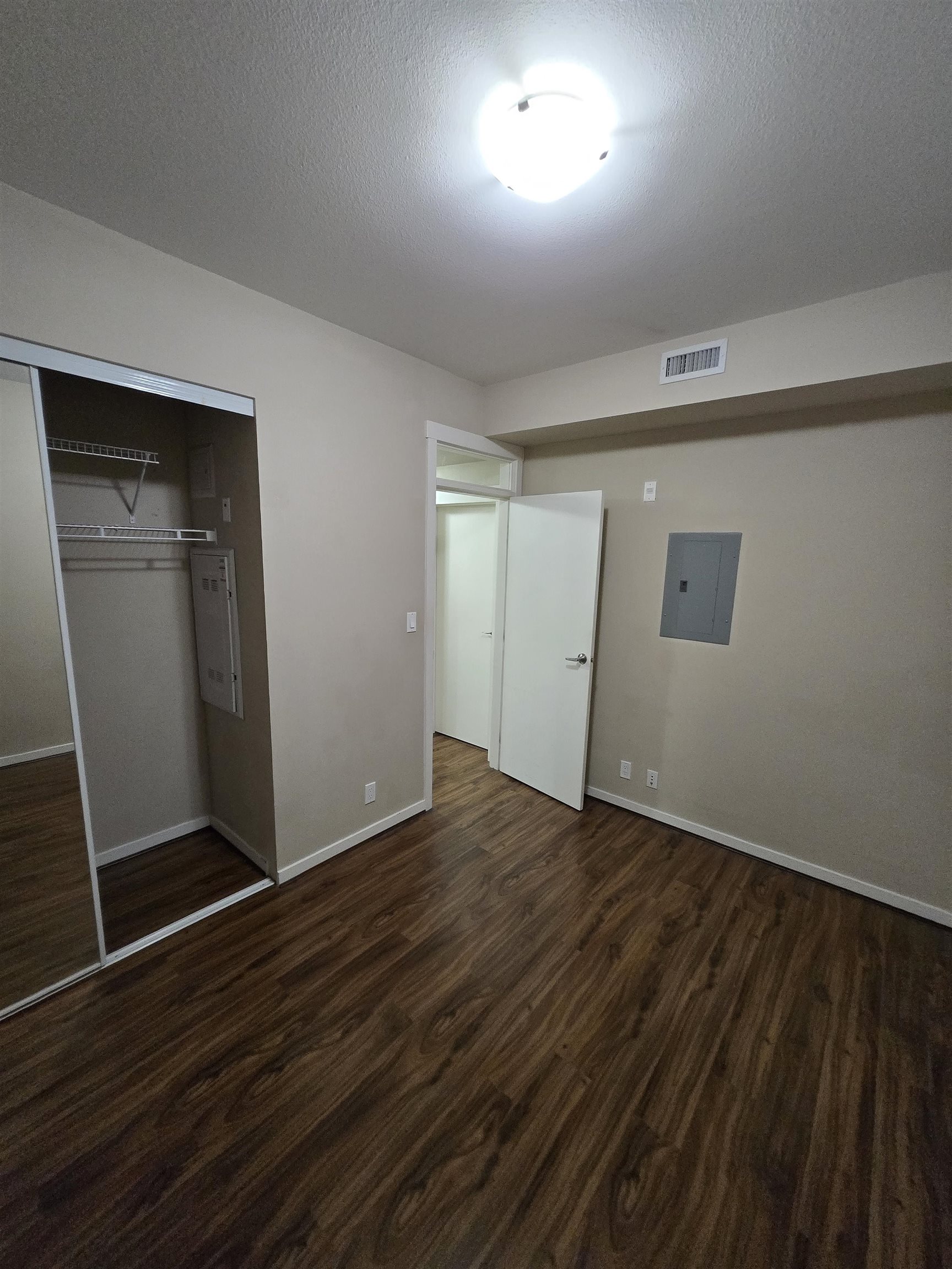 4133 Stolberg Street 385