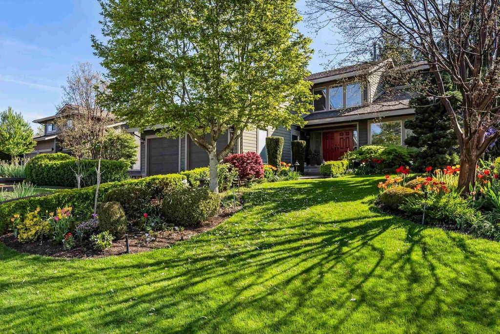 Photo of 2482 Sunnyside View, Abbotsford, BC V2T 4K7 (MLS # R3114159)