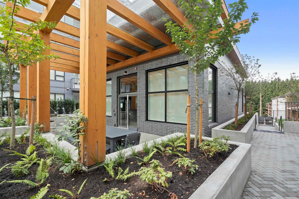 listing image 1108892318424319133