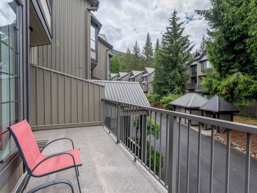 listing image 1100653075744330929