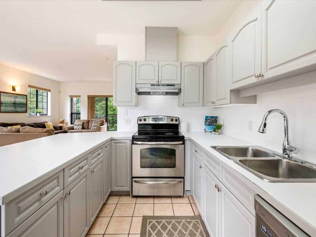listing image 1101703432803133884
