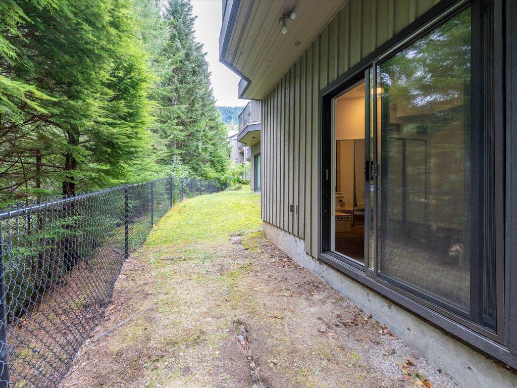 listing image 1102103610711792093