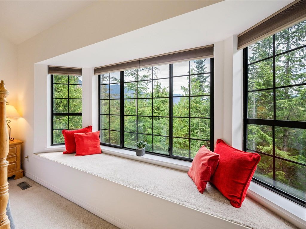 listing image 1104959934318804855
